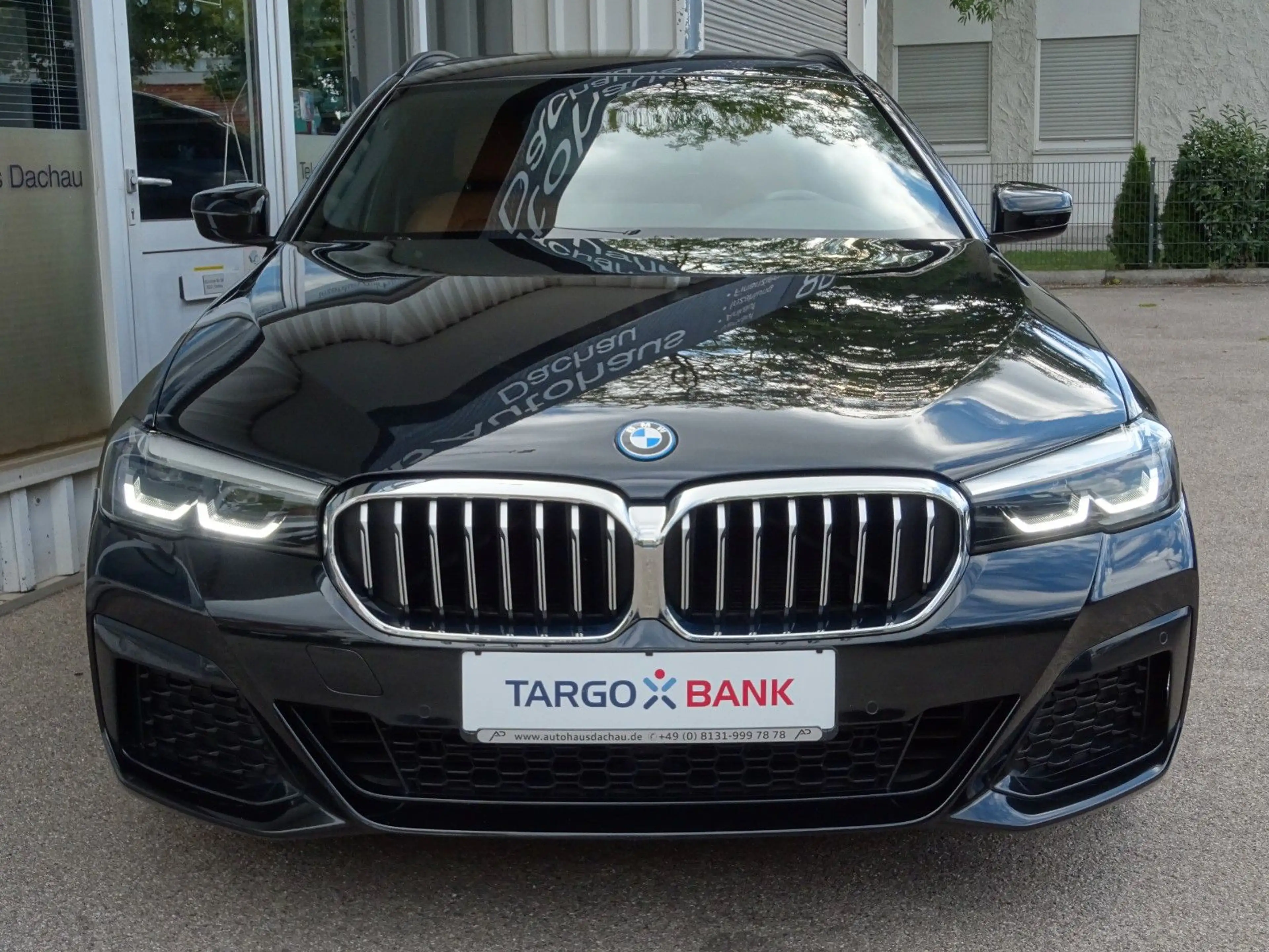 BMW 530 e Touring SAG M-Sport Navi LED Ambiente19"Alu — photo 2