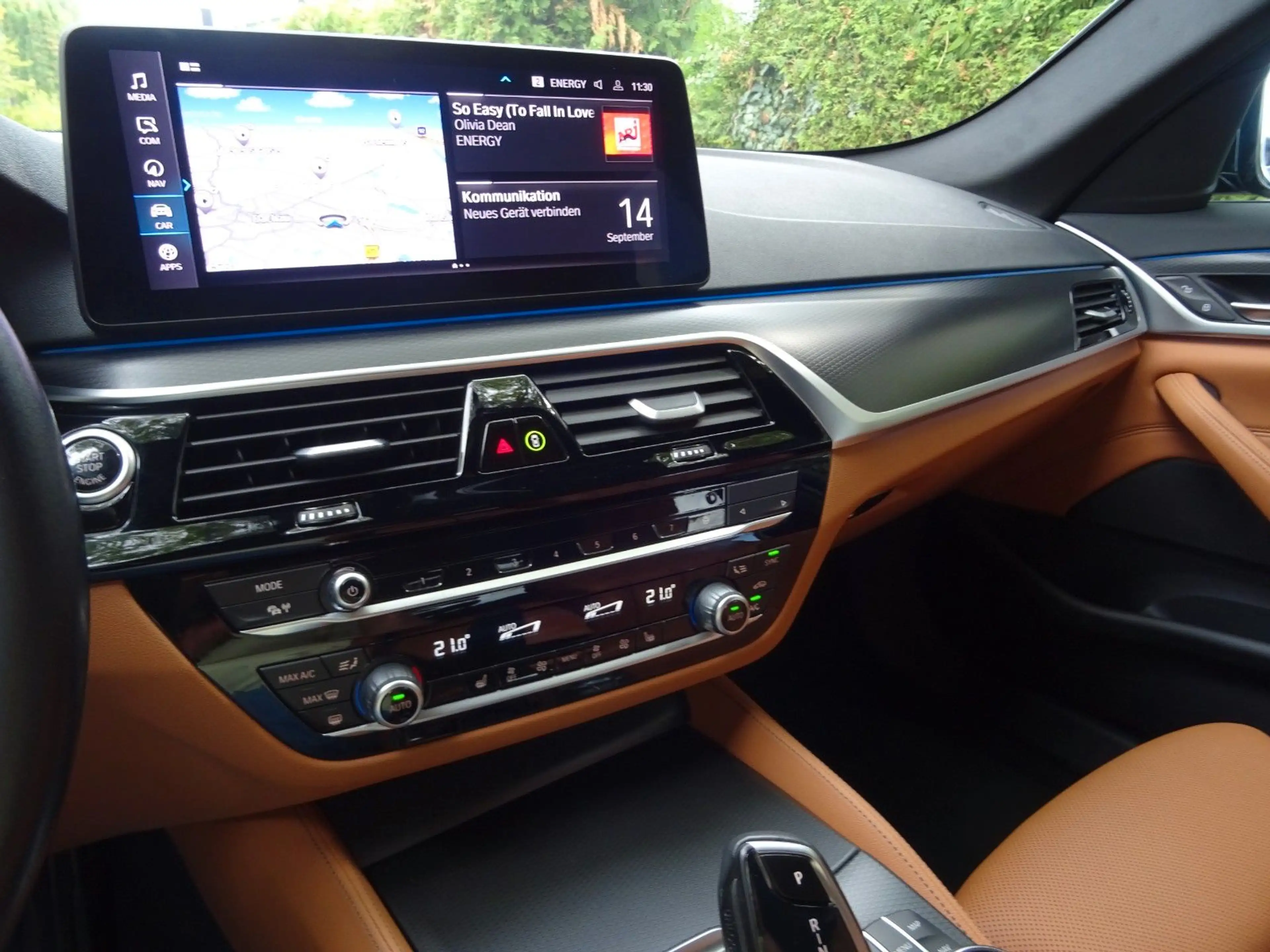 BMW 530 e Touring SAG M-Sport Navi LED Ambiente19"Alu — photo 13