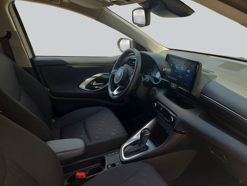 Toyota Yaris Hybrid 1.5 VVT-i Business Edition — photo 12