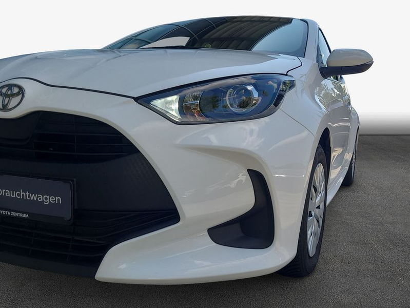 Toyota Yaris Hybrid 1.5 VVT-i Business Edition — photo 6