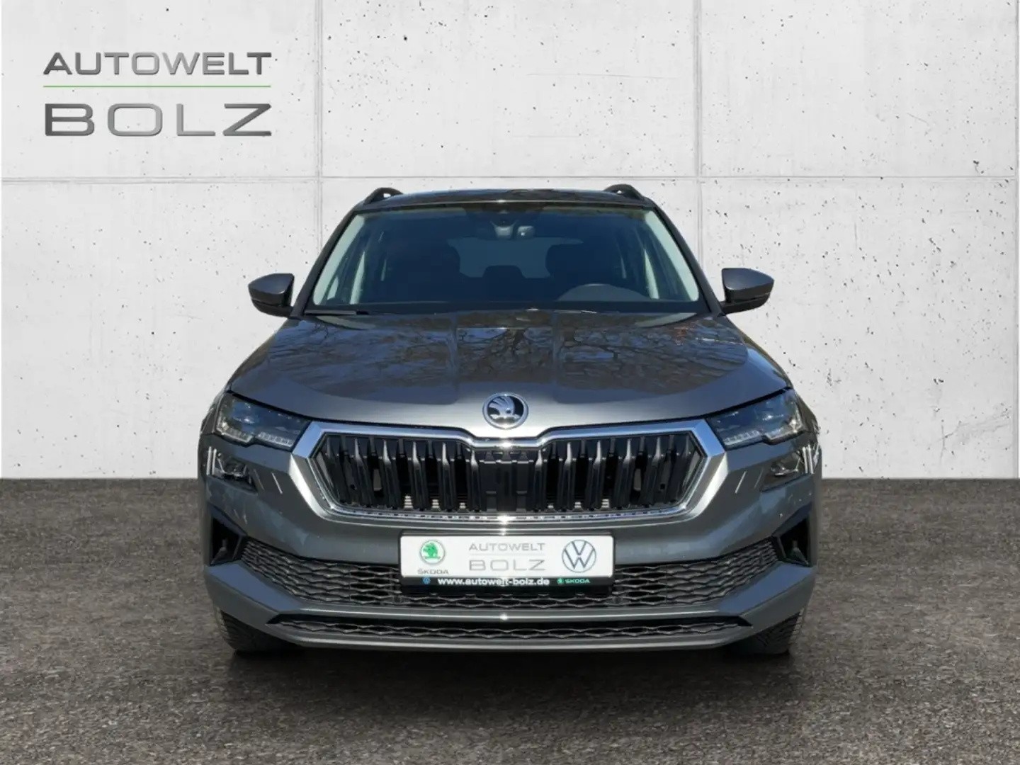 Skoda Karoq Selection 1.5 TSI Navi DigiCock LED Kamera Blendfr Grau - 2