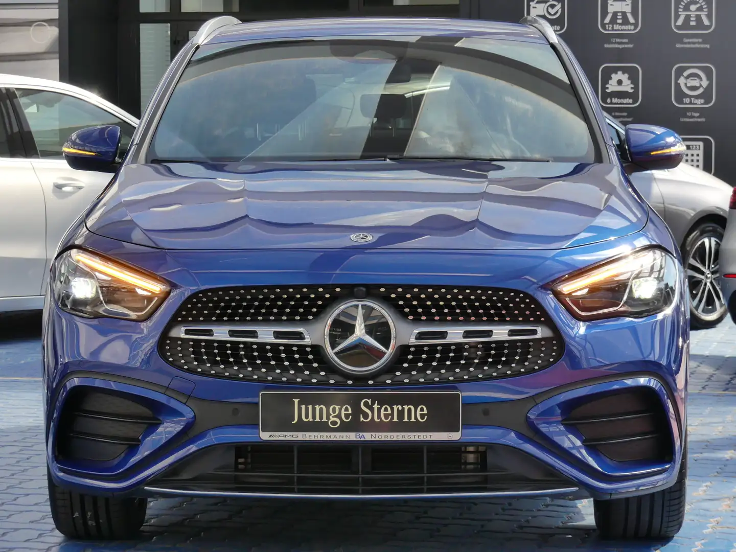 Mercedes-Benz GLA 200 GLA 200d AMG Advanced+ +AHK+Distronic+R-Kamera+ Blau - 2