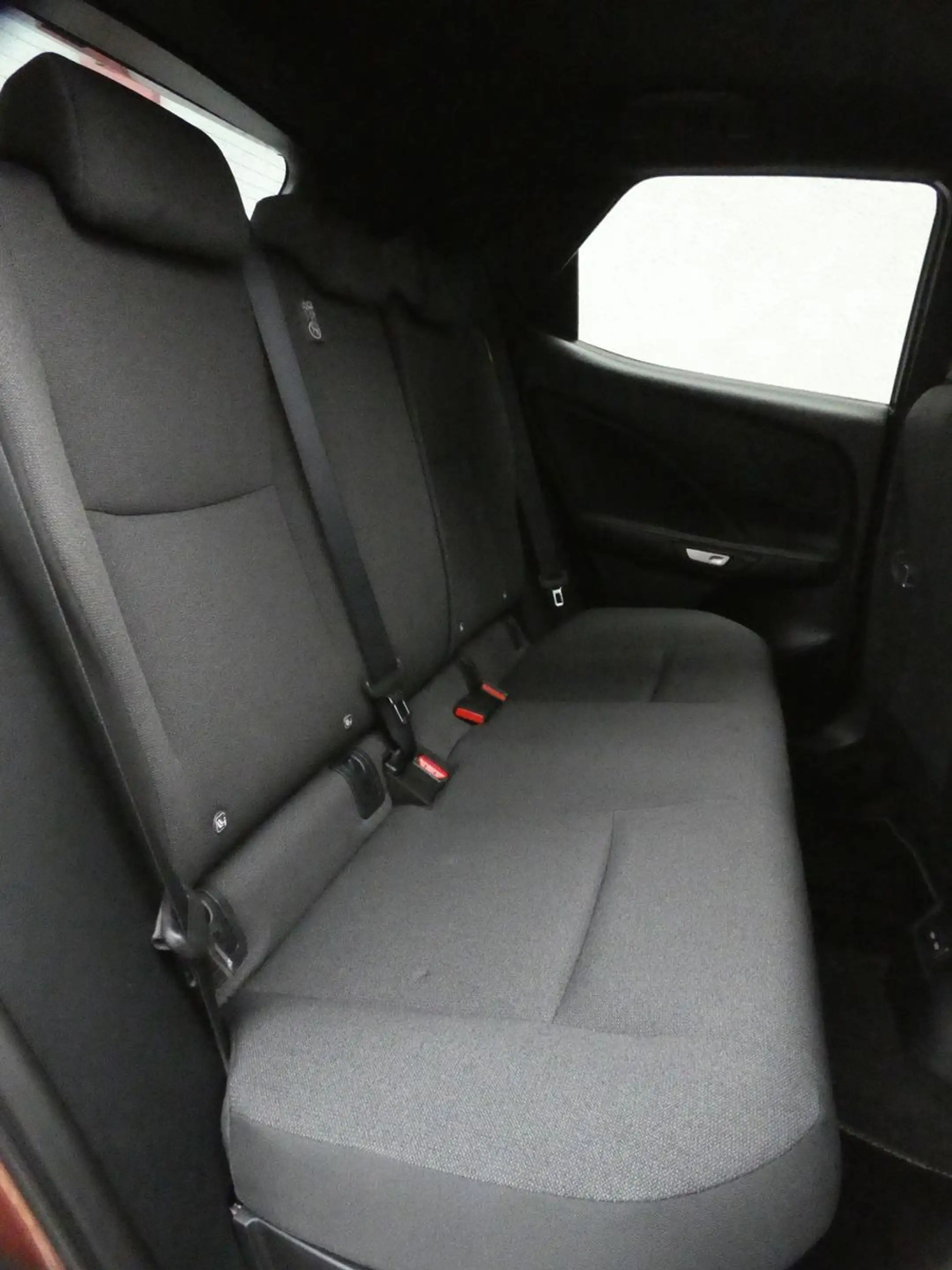 Lexus LBX 1,5 Hybrid FWD Basis / Komfort Paket — photo 21