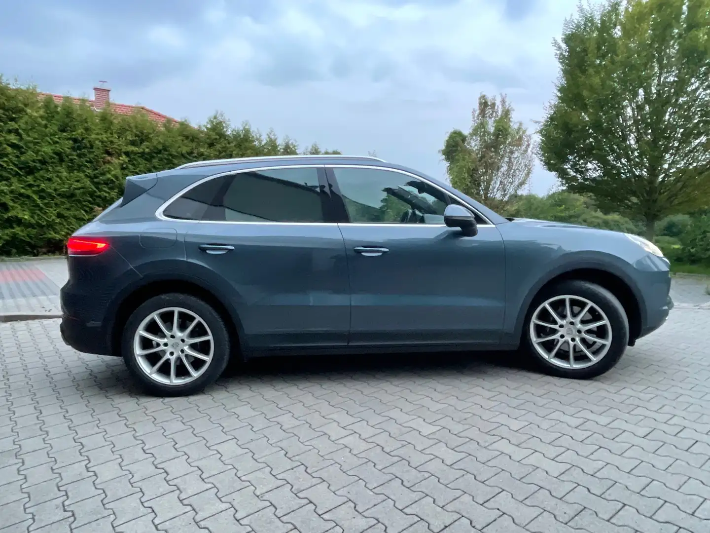 Porsche Cayenne LED Kamera Luftf. Pano ServoPlus 90L 20' 1.Hand Blau - 2
