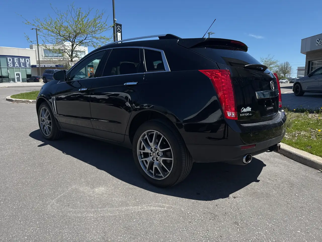 Cadillac SRX снимка Cadillac SRX