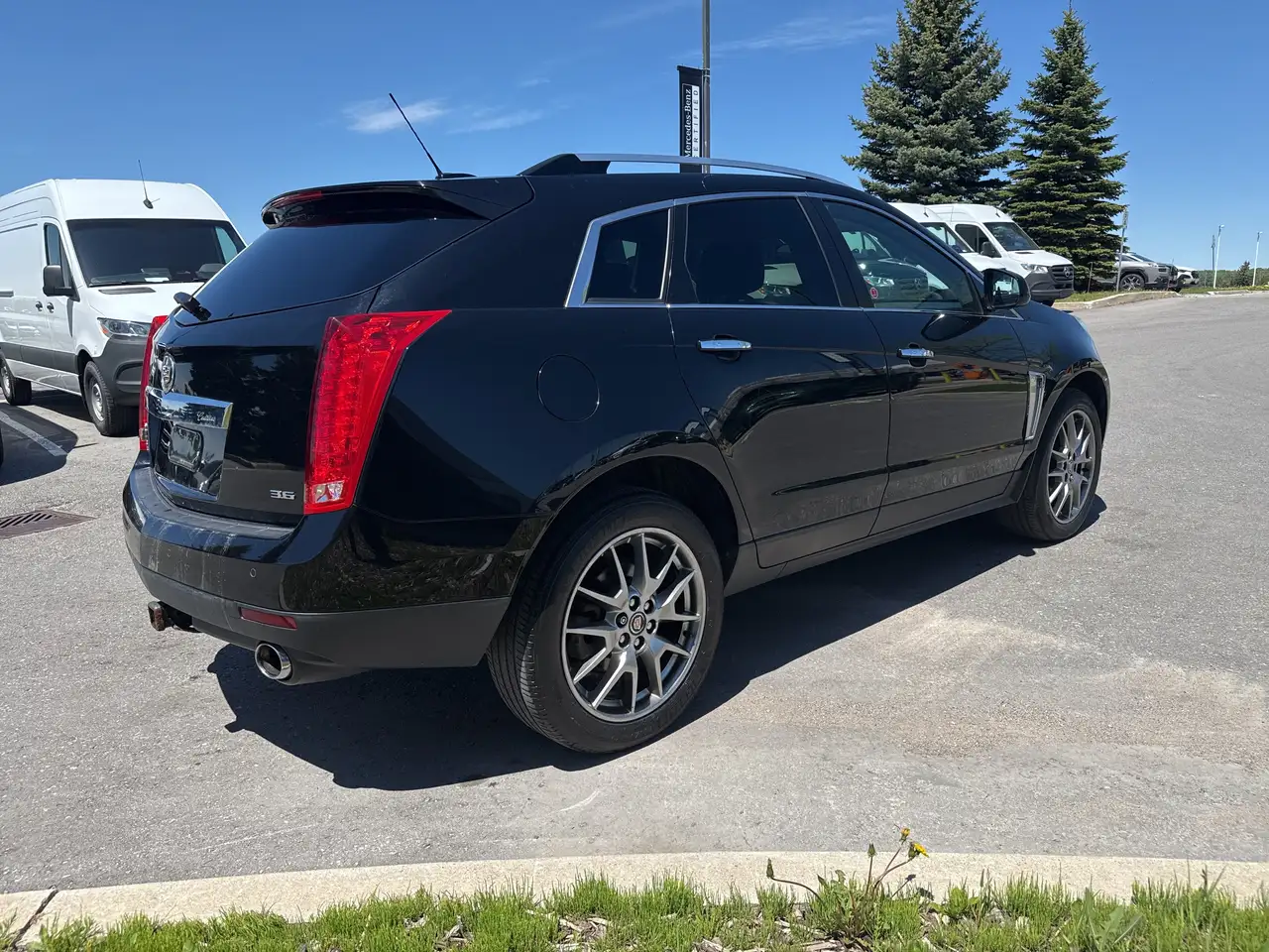 Cadillac SRX снимка Cadillac SRX