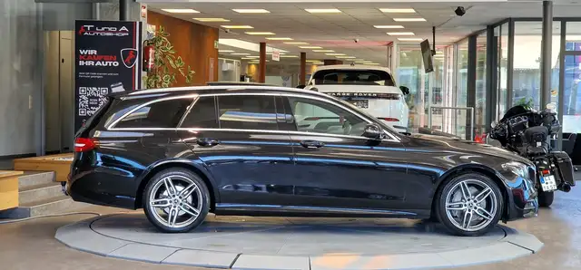 Mercedes-Benz E-Class view 5