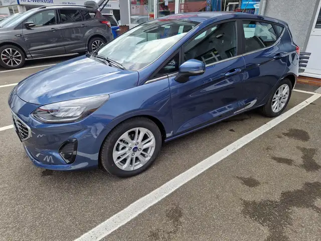 Ford Fiesta Titanium , AHK, Winterpaket, Fahrerasspaket