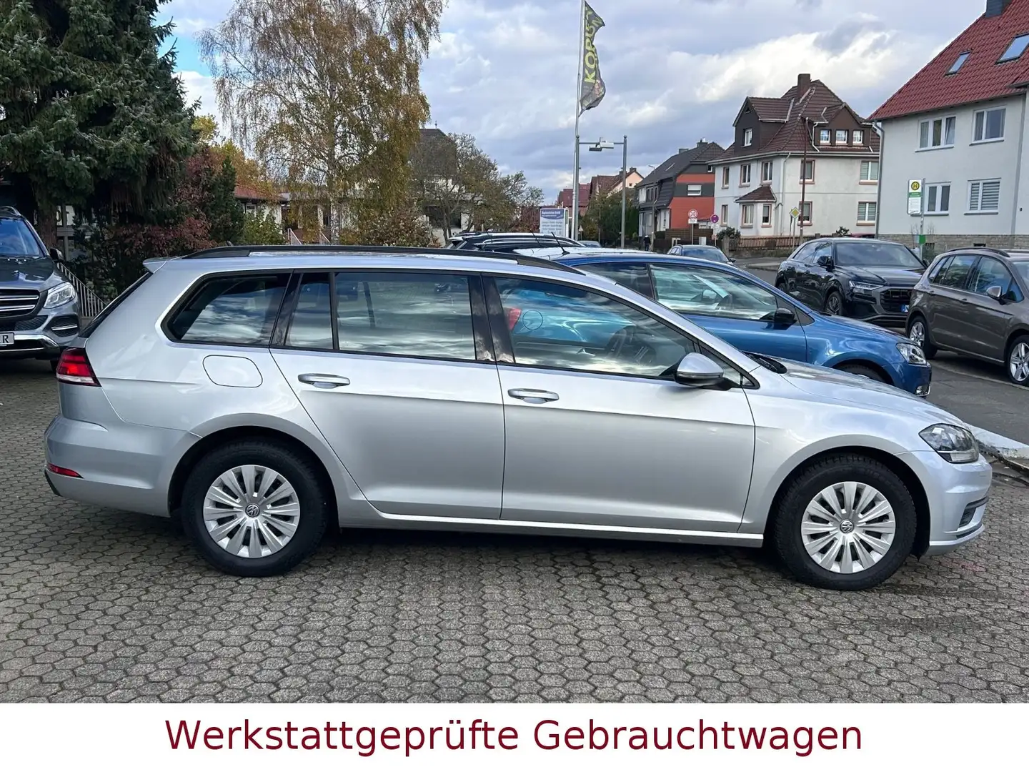 Volkswagen Golf VII Variant 1.6 TDI*Navi*Sitzheiz*PDC* Silber - 2