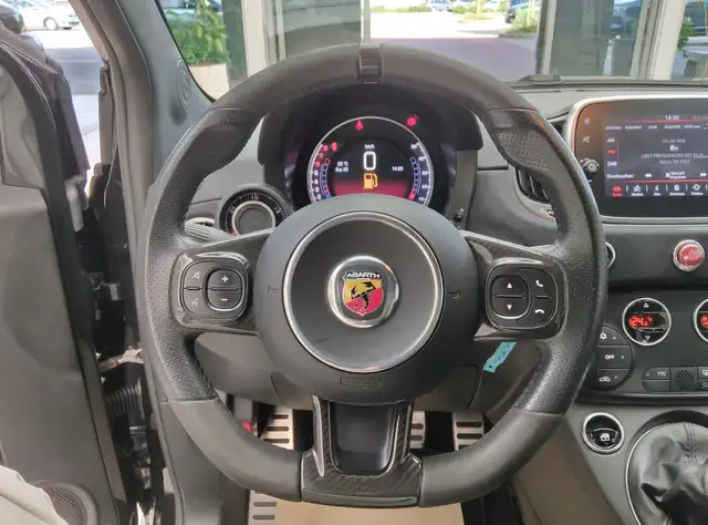 Abarth 595 view 13