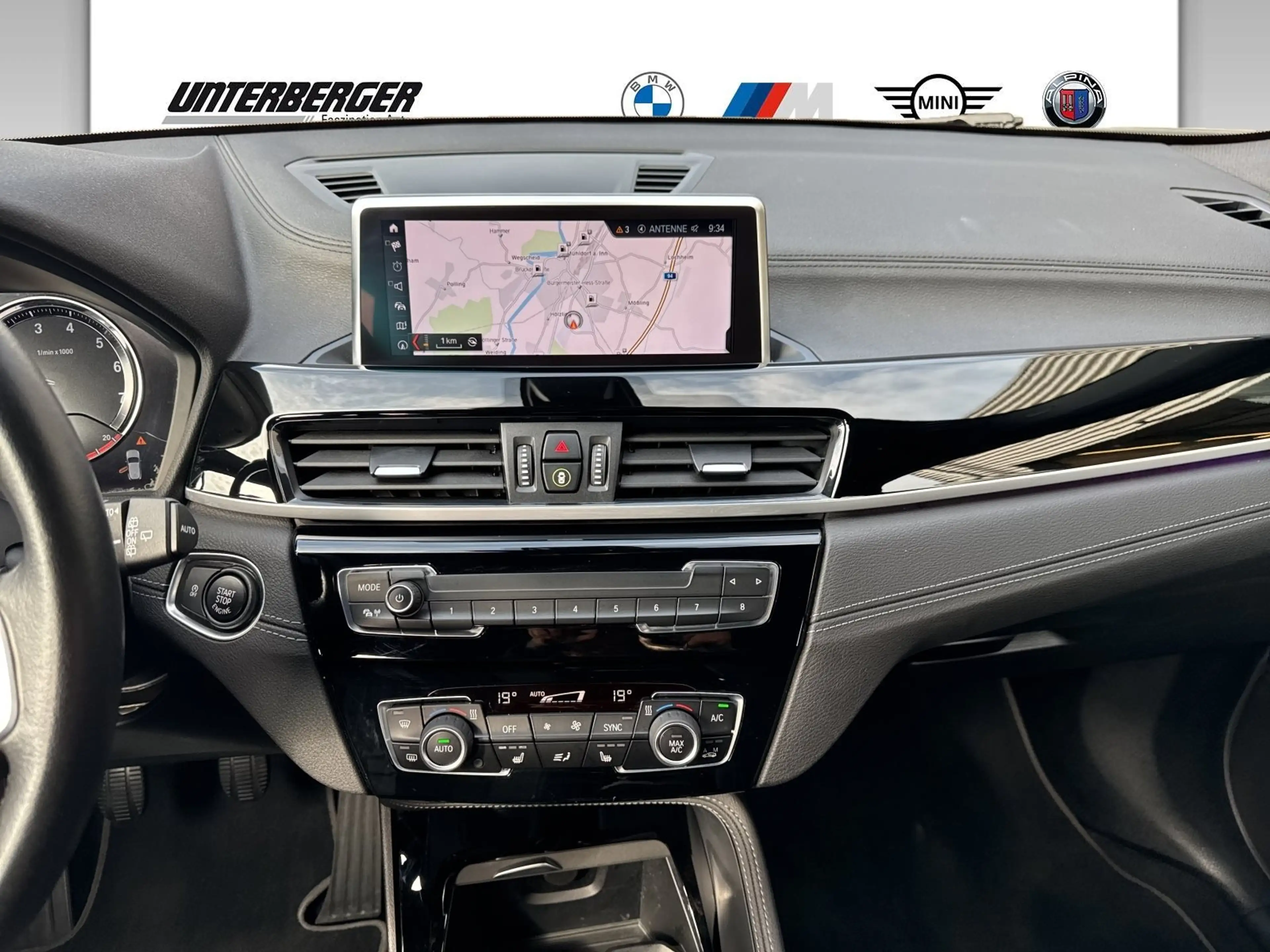 BMW X2 sDrive18i SHZ LED DAB — photo 8
