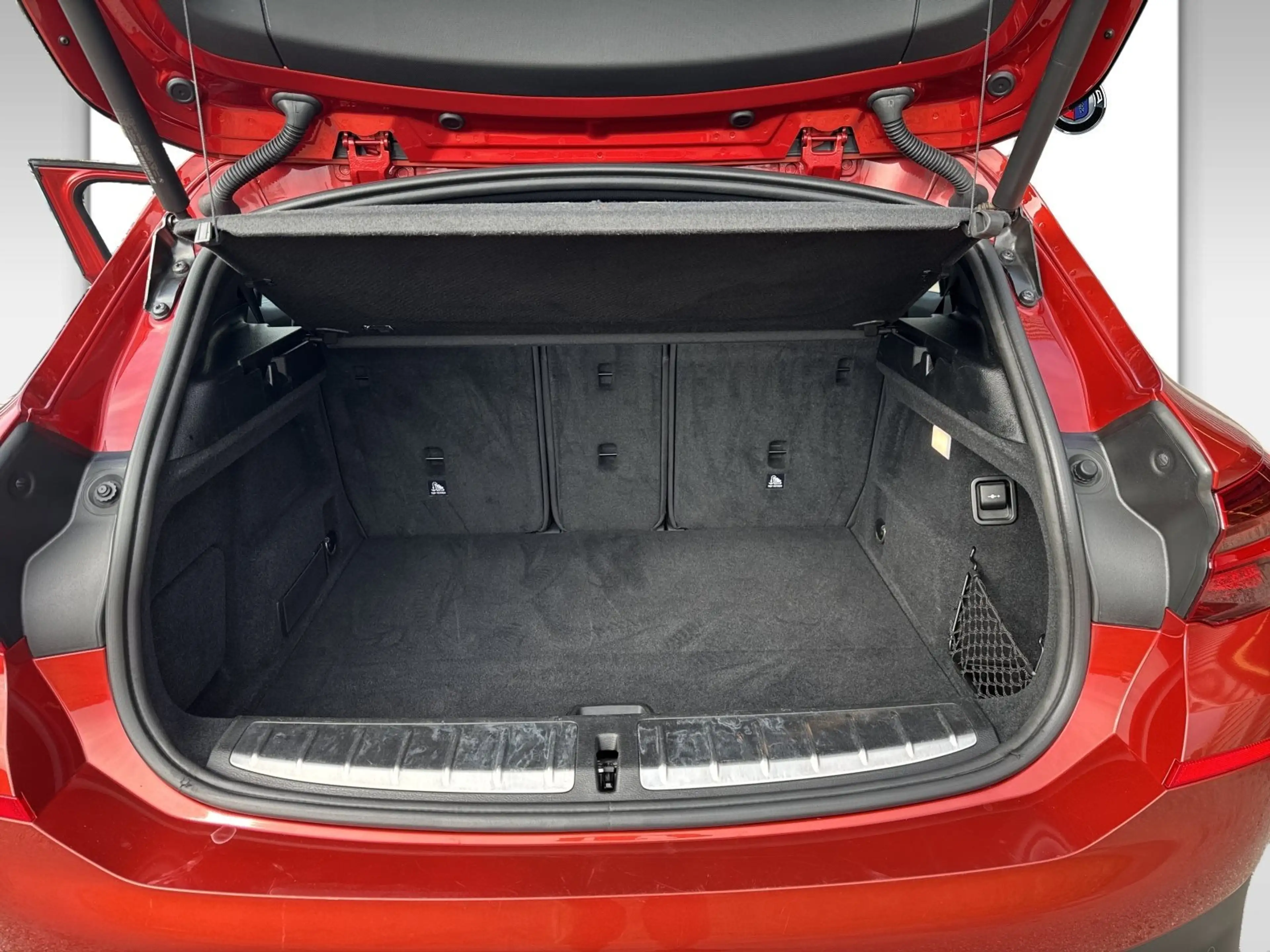 BMW X2 sDrive18i SHZ LED DAB — photo 12