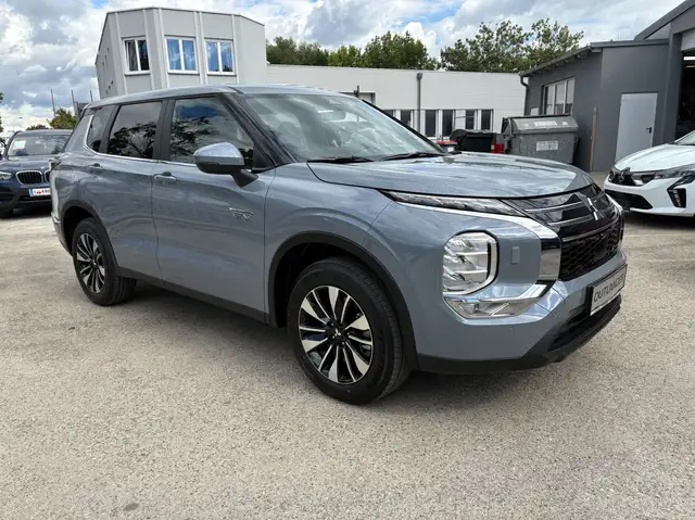 Mitsubishi Outlander 2,4 PHEV S-AWC Invite Aut.