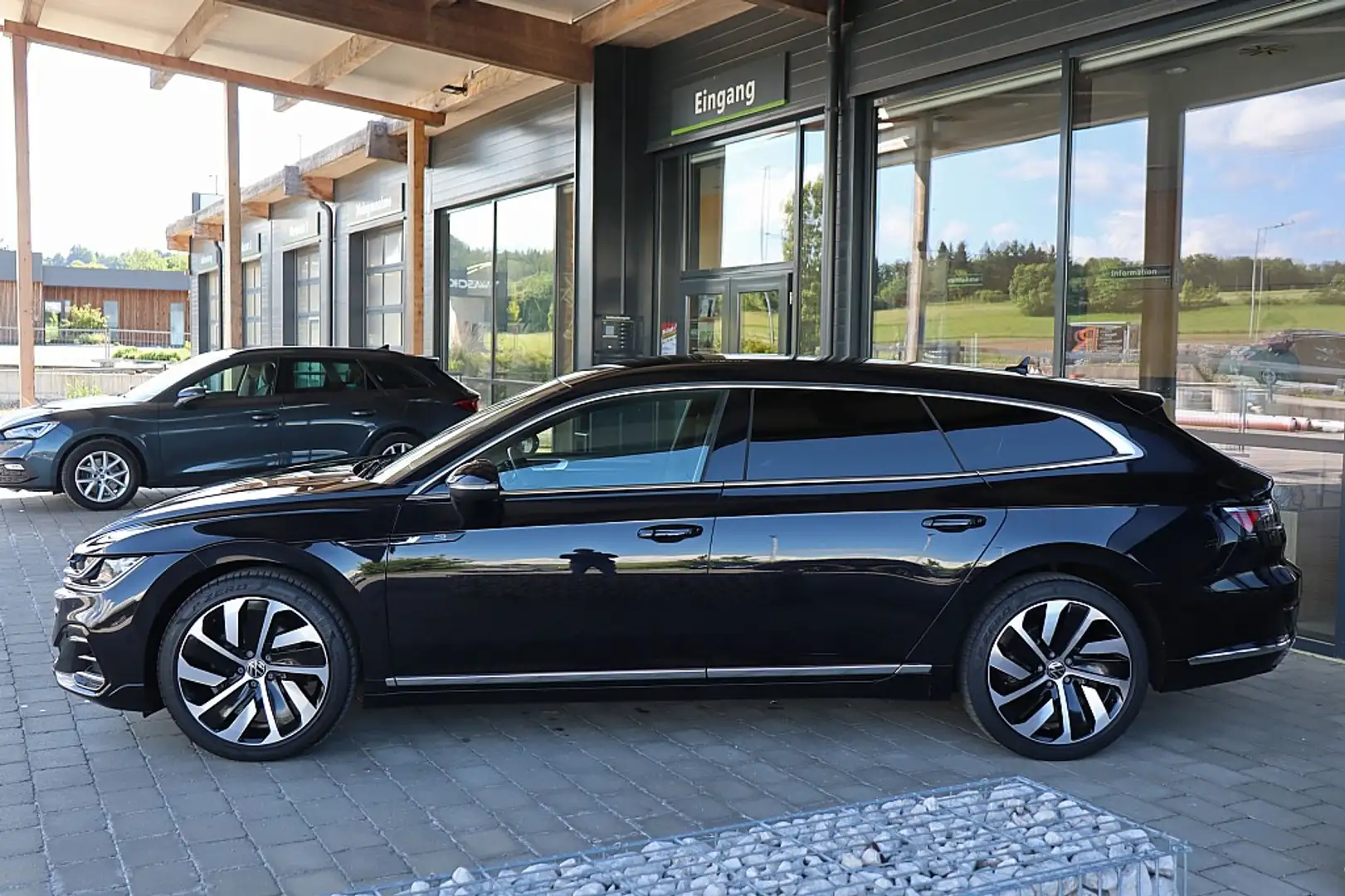 Volkswagen Arteon SB 1,4 TSI eHybrid PHEV R-Line DSG ACC, iQMatri... Zwart - 2