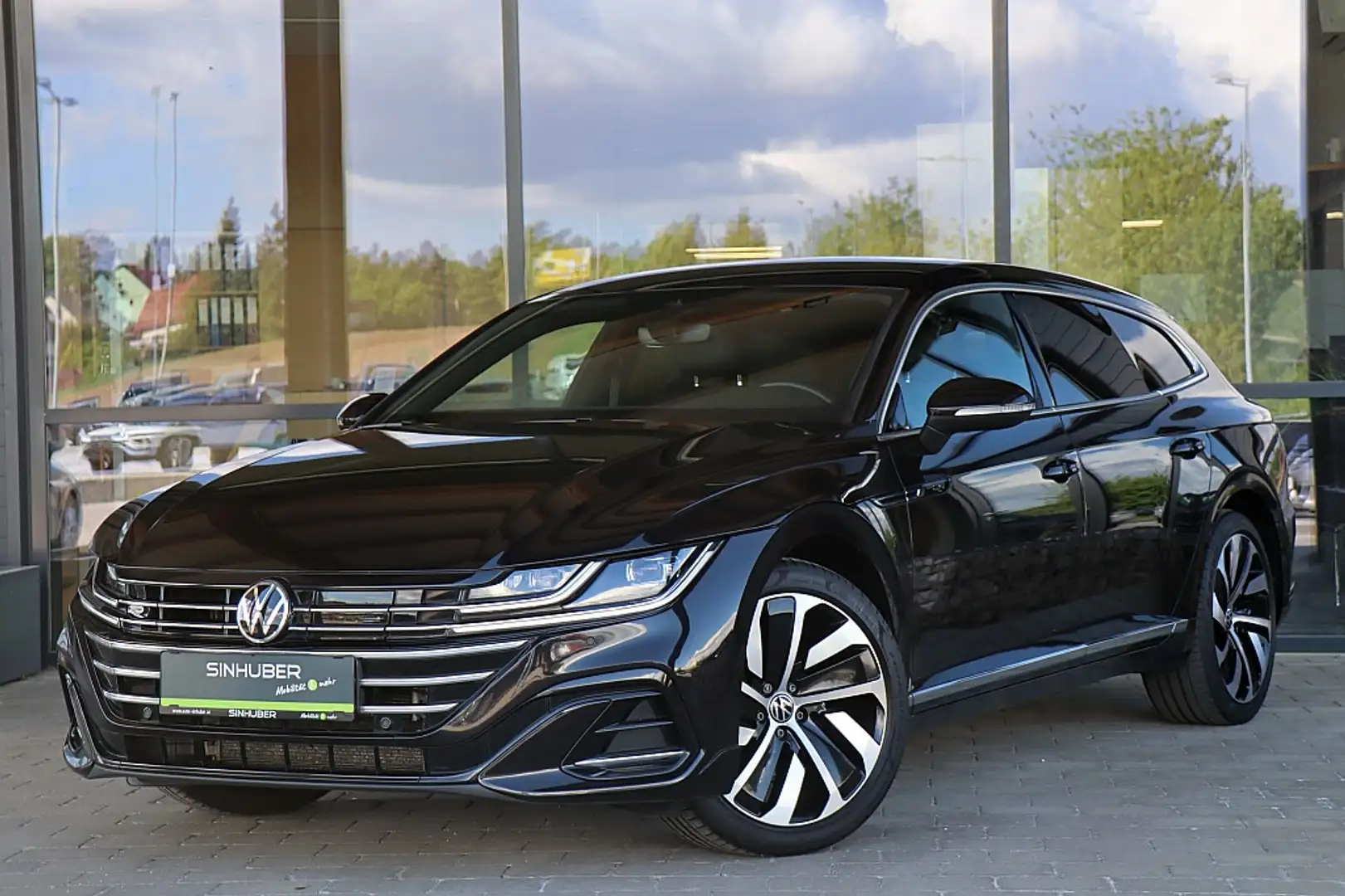 Volkswagen Arteon SB 1,4 TSI eHybrid PHEV R-Line DSG ACC, iQMatri... Zwart - 1