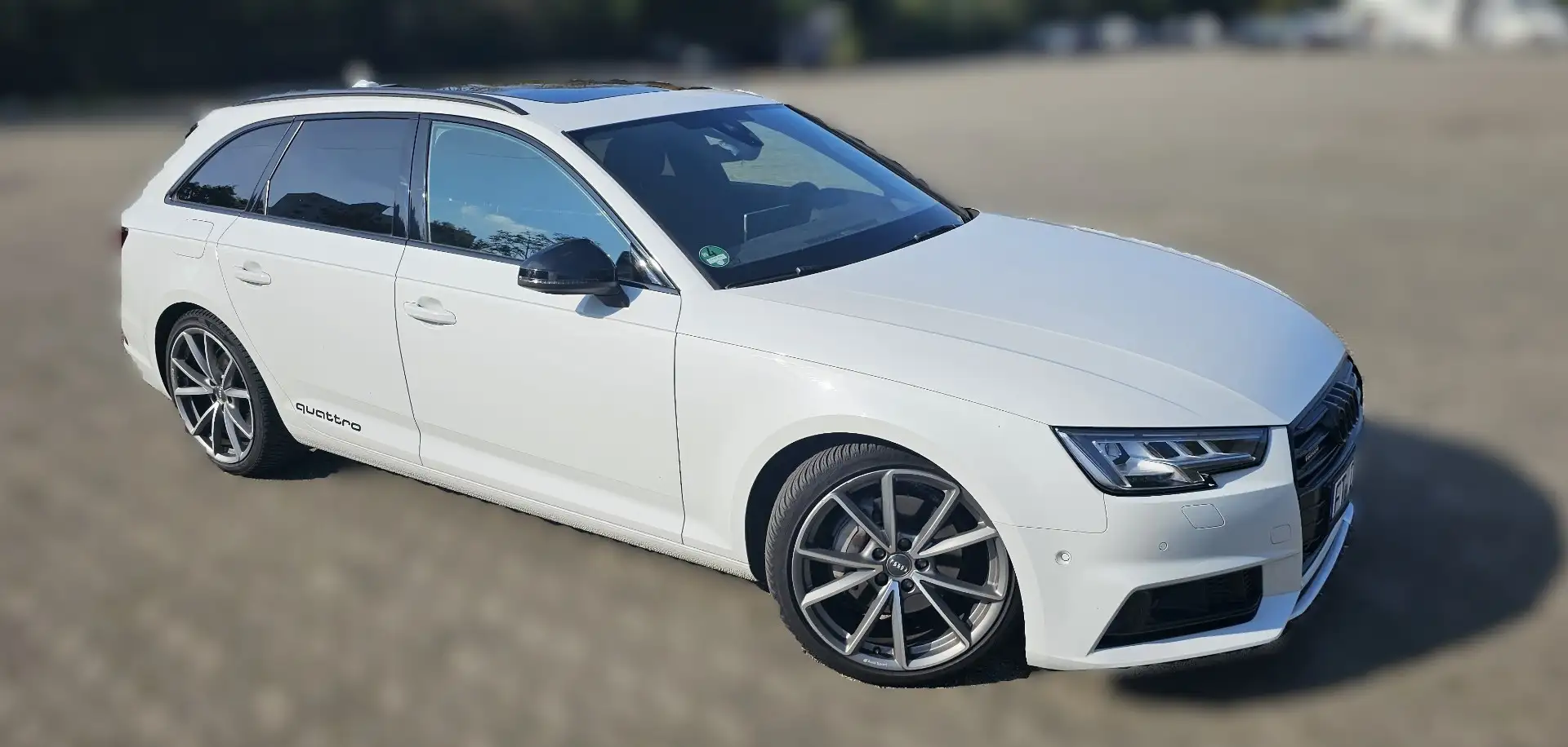 Audi A4 Avant 40 TDI S tronic - 1