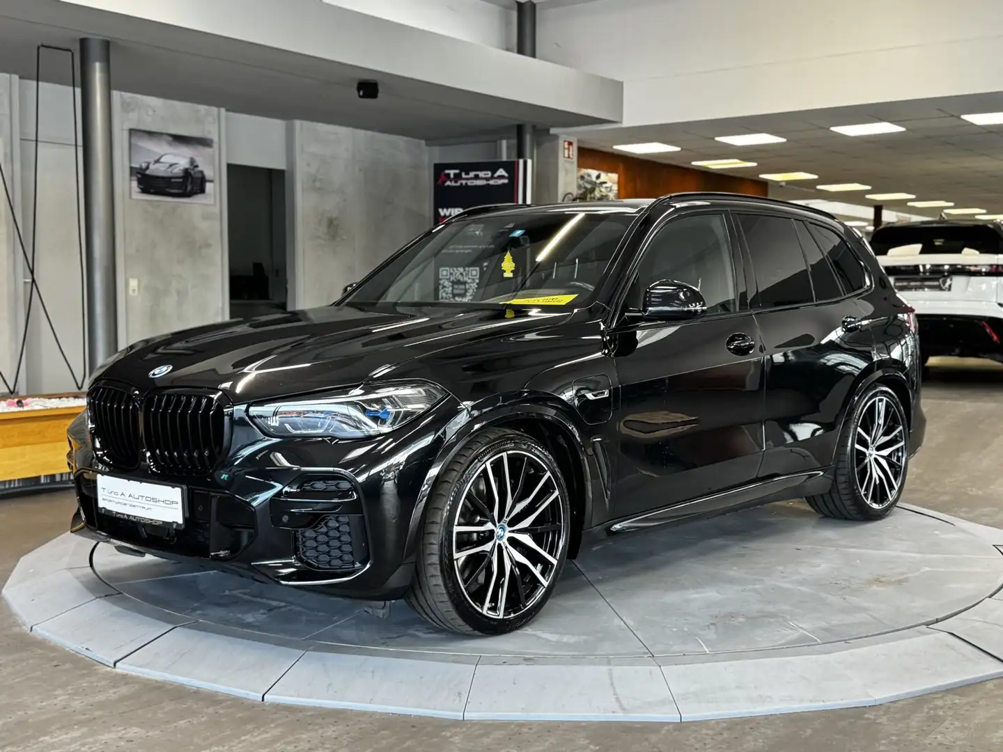 BMW X5 xDrive45e *Memory*Massage*22Zoll*LED Schwarz - 1