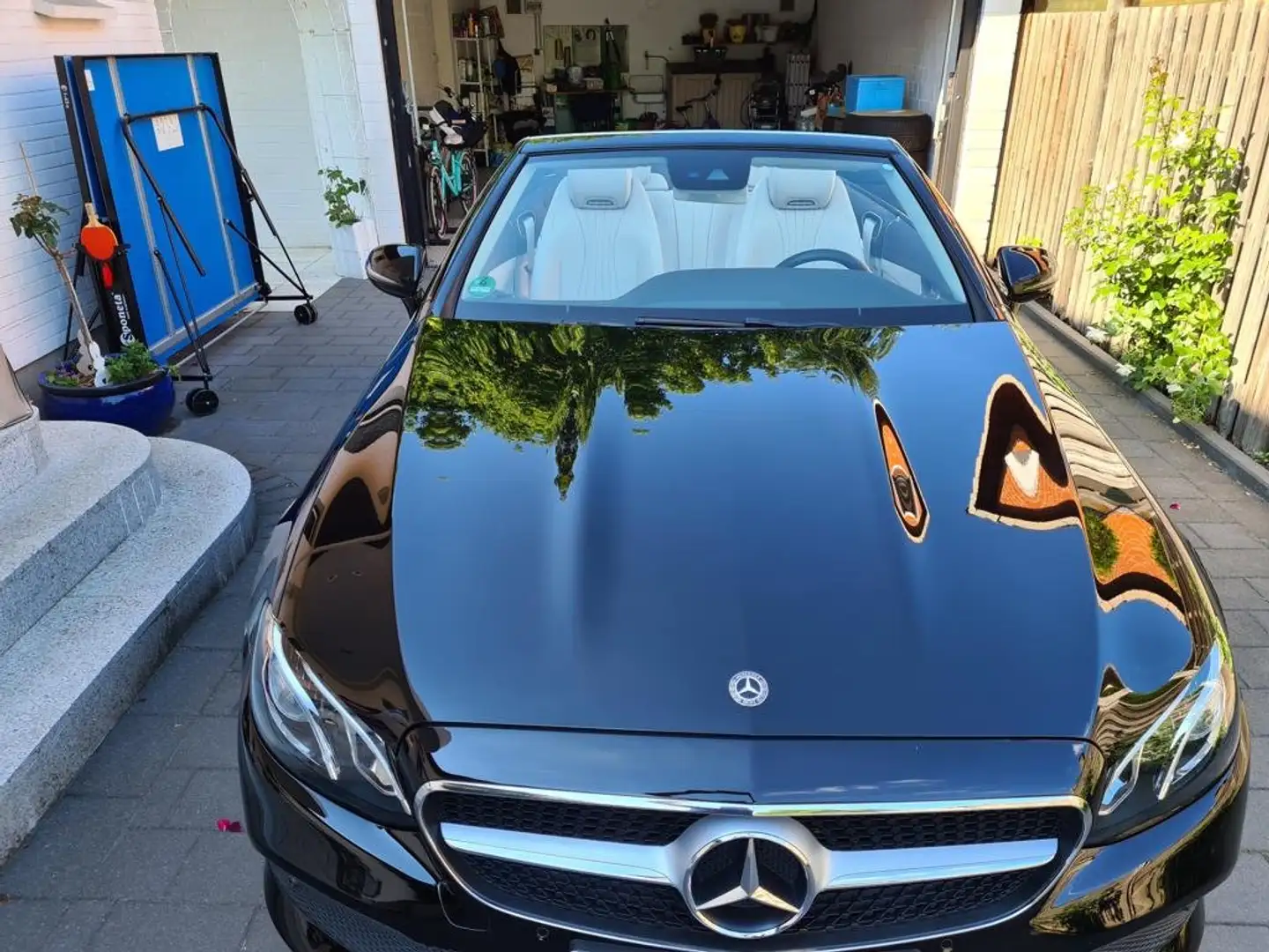 Mercedes-Benz E 400 E 400 d 4Matic Cabrio 9G-TRONIC Avantgarde Schwarz - 2