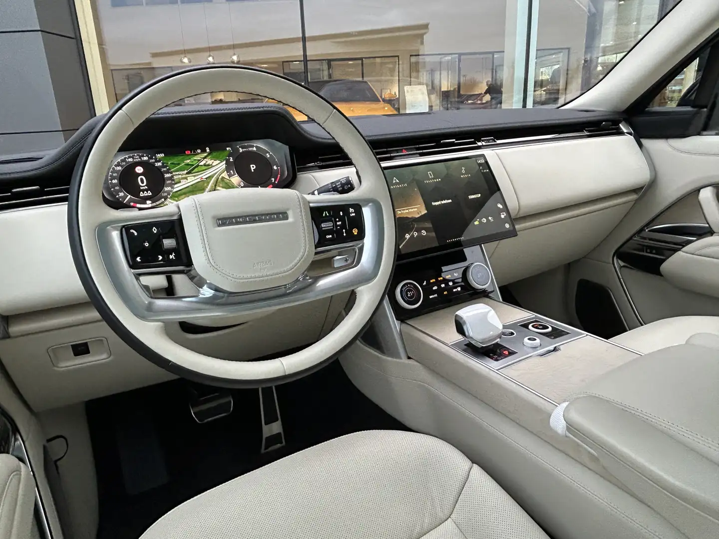 Land Rover Range Rover 4.4 P530 SV MHEV | Nieuwprijs € 289.134 | Signatur Verde - 2