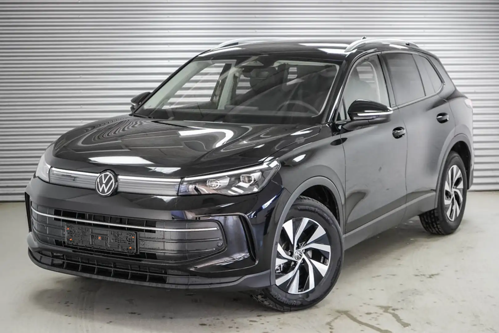 Volkswagen Tiguan 1,5 eTSI DSG Life - LAGER Schwarz - 1