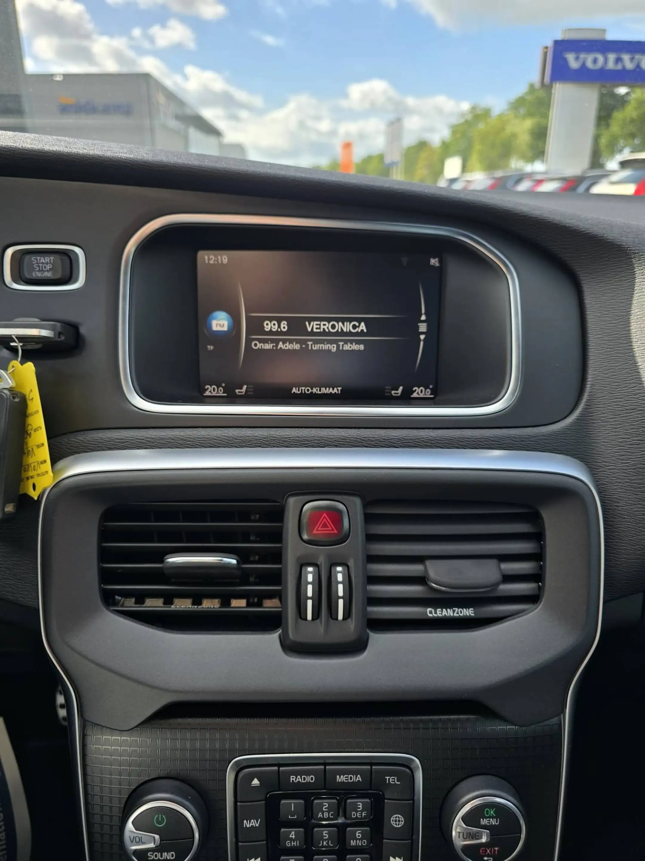 Volvo V40 2.0 T4 Business Sport — photo 7
