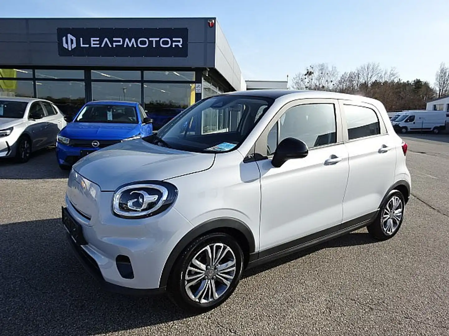 Leapmotor T03 Elektro 36kWh Silber - 1