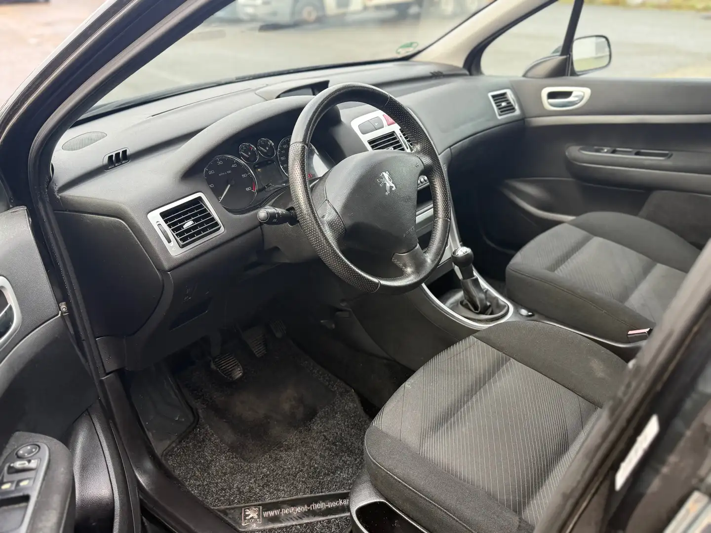 Peugeot 307 Tendance Noir - 2