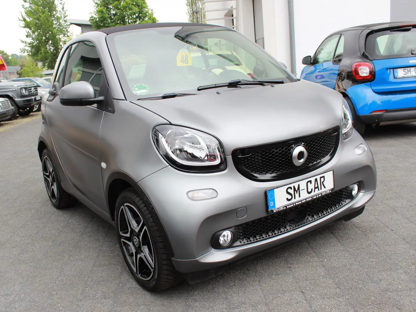 smart forTwo Prime EQ Navi Kamera LED Sportpaket Urbanstyle JBL Gris - 1