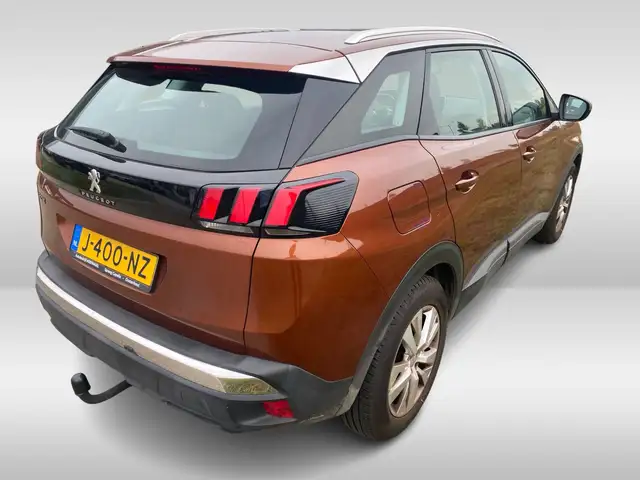 Peugeot 3008 view 3