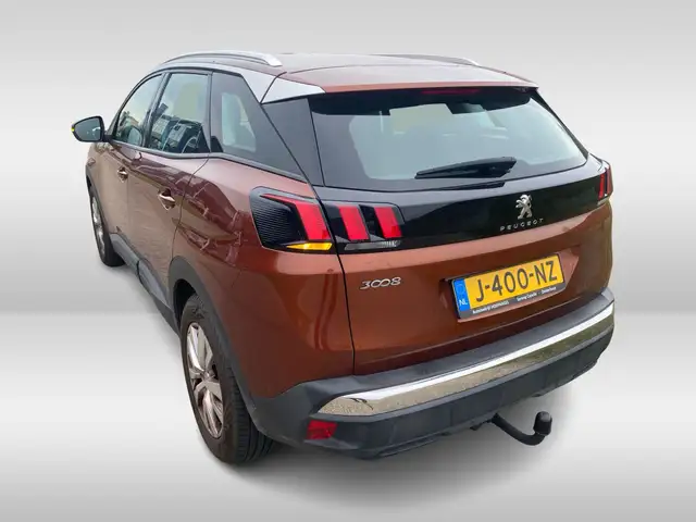 Peugeot 3008 view 4
