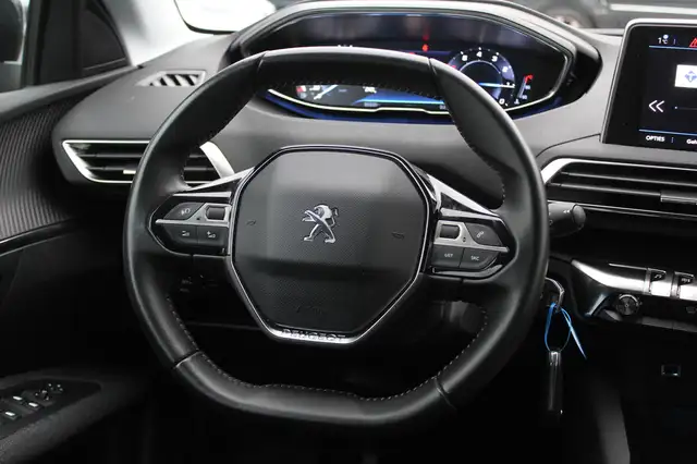 Peugeot 3008 view 8