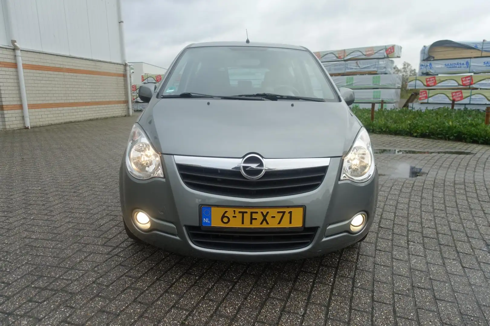Opel Agila 1.2 Edition -vol automaat - lm velgen - privat gla Gris - 2