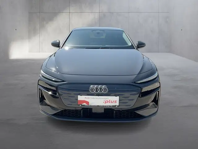 Audi E-Tron view 6