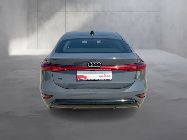 Audi E-Tron view 4