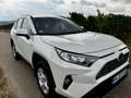 Toyota RAV 4 2.0 Comfort Avtomatik Weiß - thumbnail 2