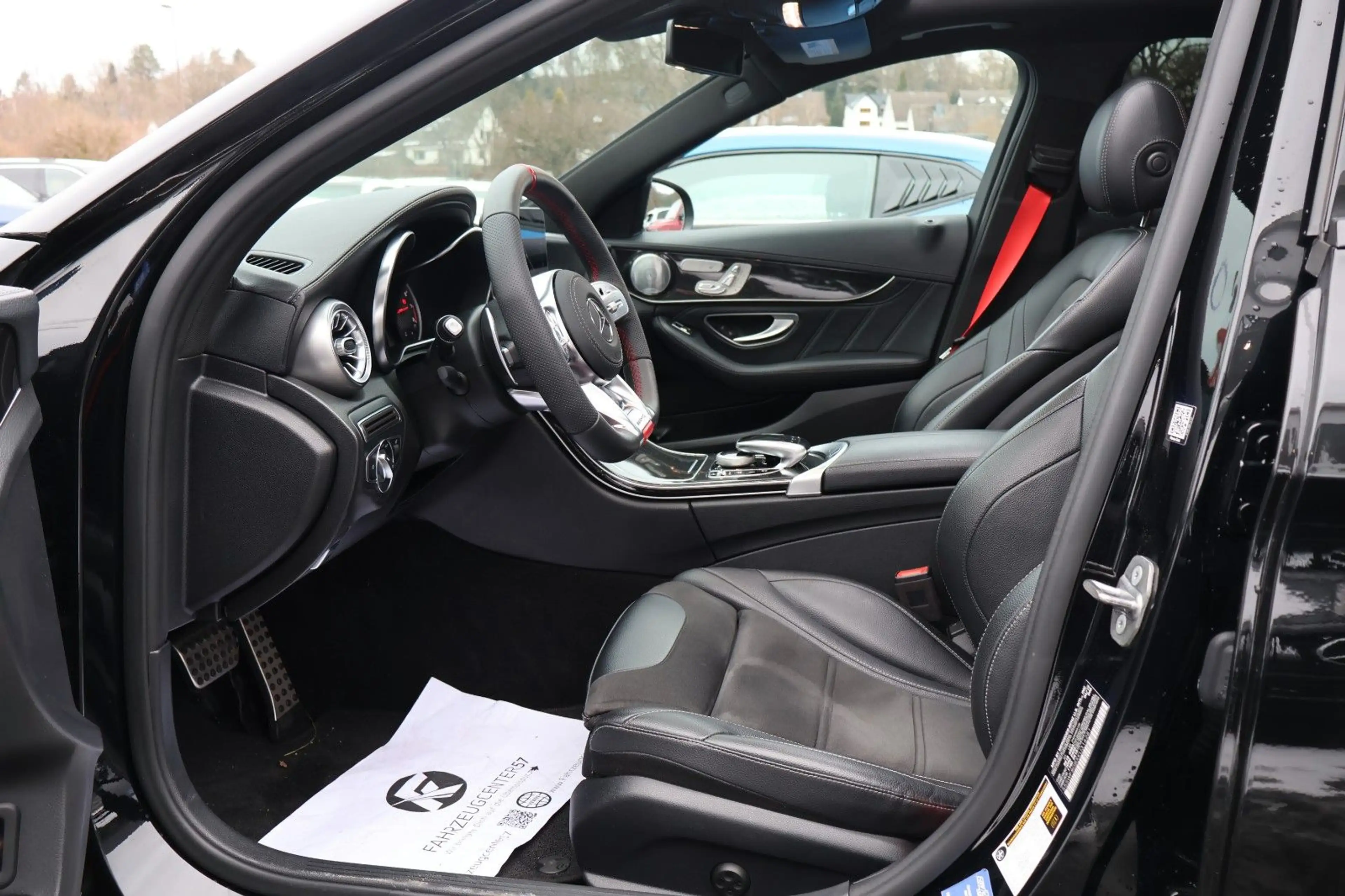Mercedes-Benz C 63 AMG /BURMESTER/CARPLAY/PANO/RÜCKFAHRKAMERA — photo 10