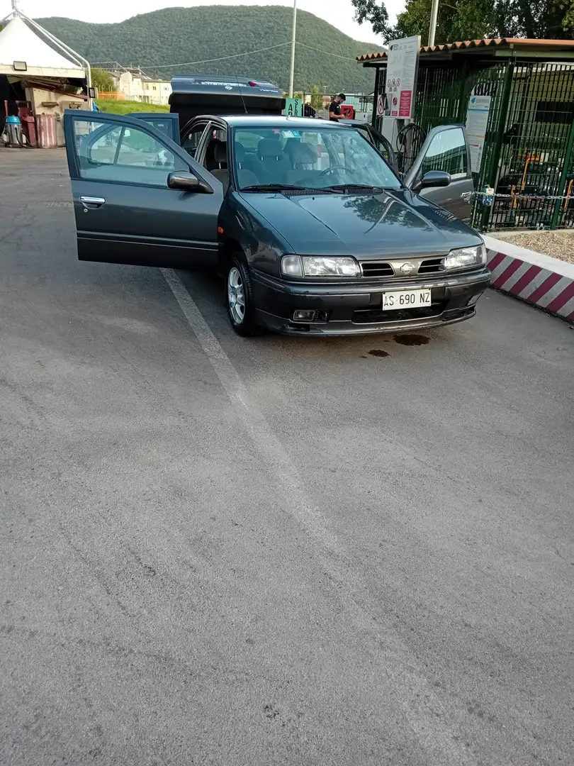 Nissan Primera 5p 2.0 16v SE 130cv - 1