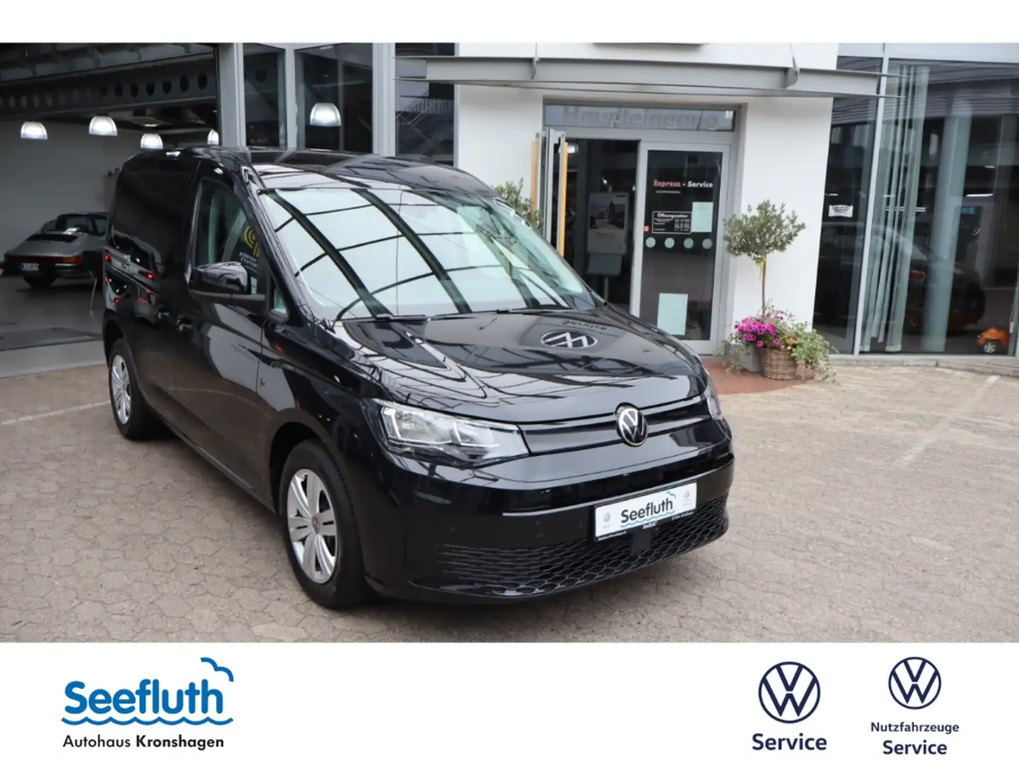 Volkswagen Caddy 1.5 TSI DSG AHK GJ Winterpaket Parklenk Schwarz - 1