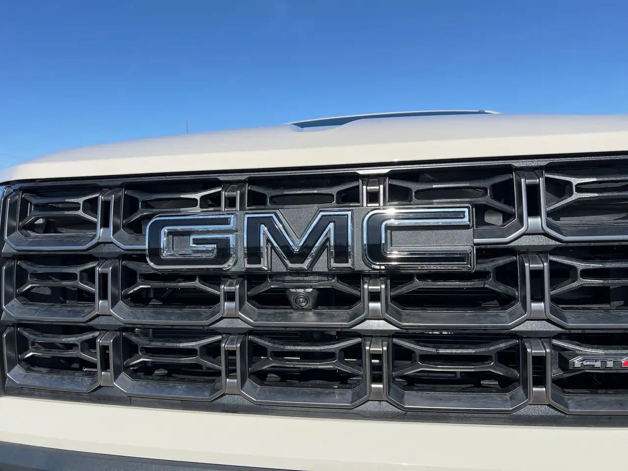 GMC Canyon снимка GMC Canyon