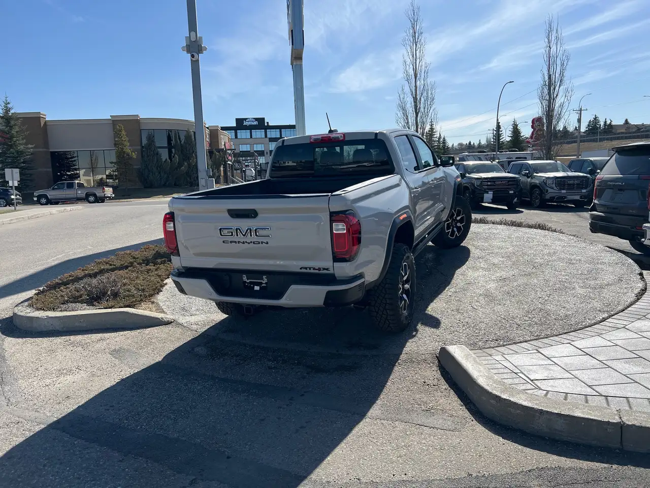 GMC Canyon снимка GMC Canyon