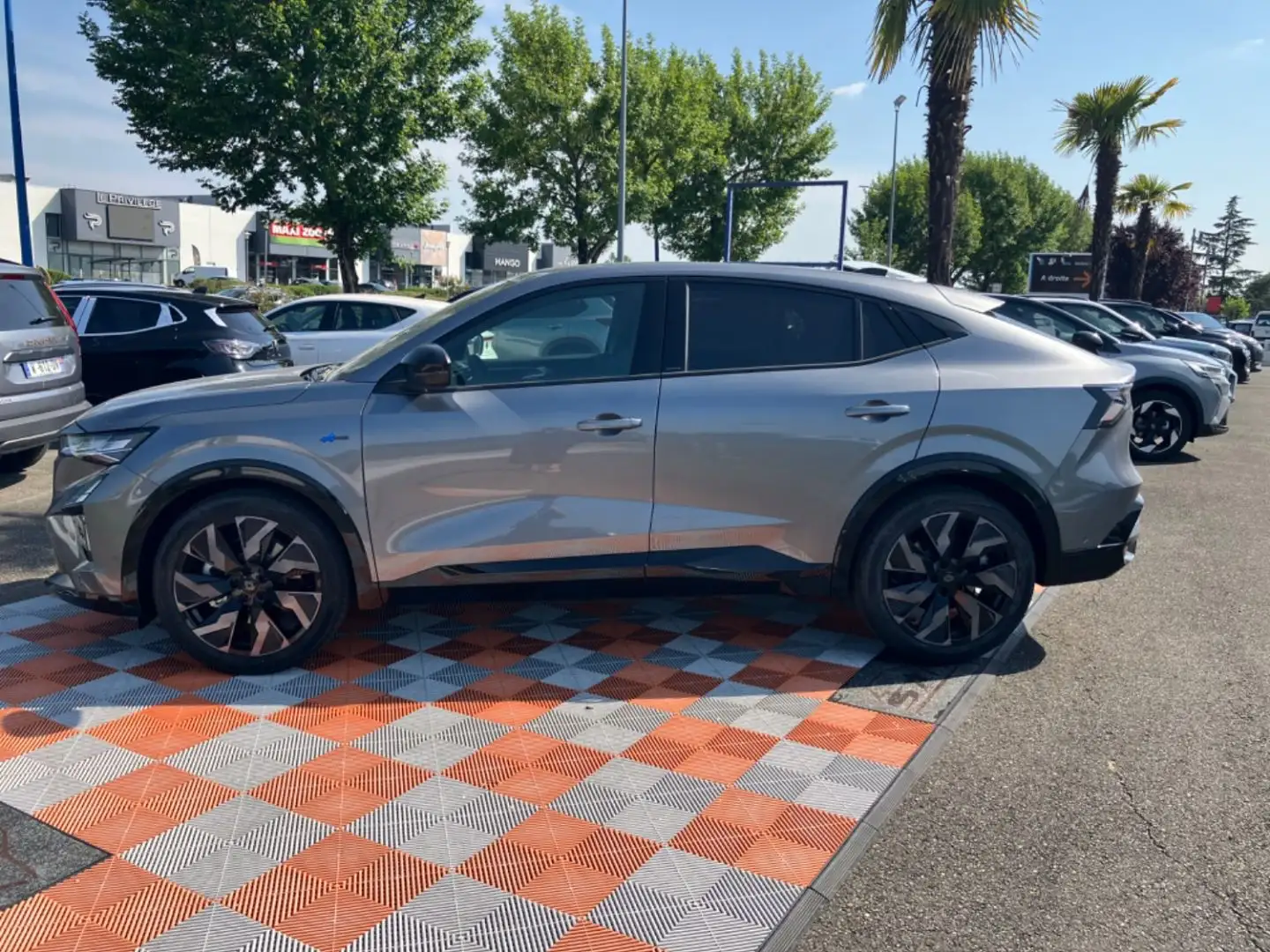 Renault Rafale E-Tech Full Hybrid 200 ESPRIT ALPINE Toit Pano Gris - 2