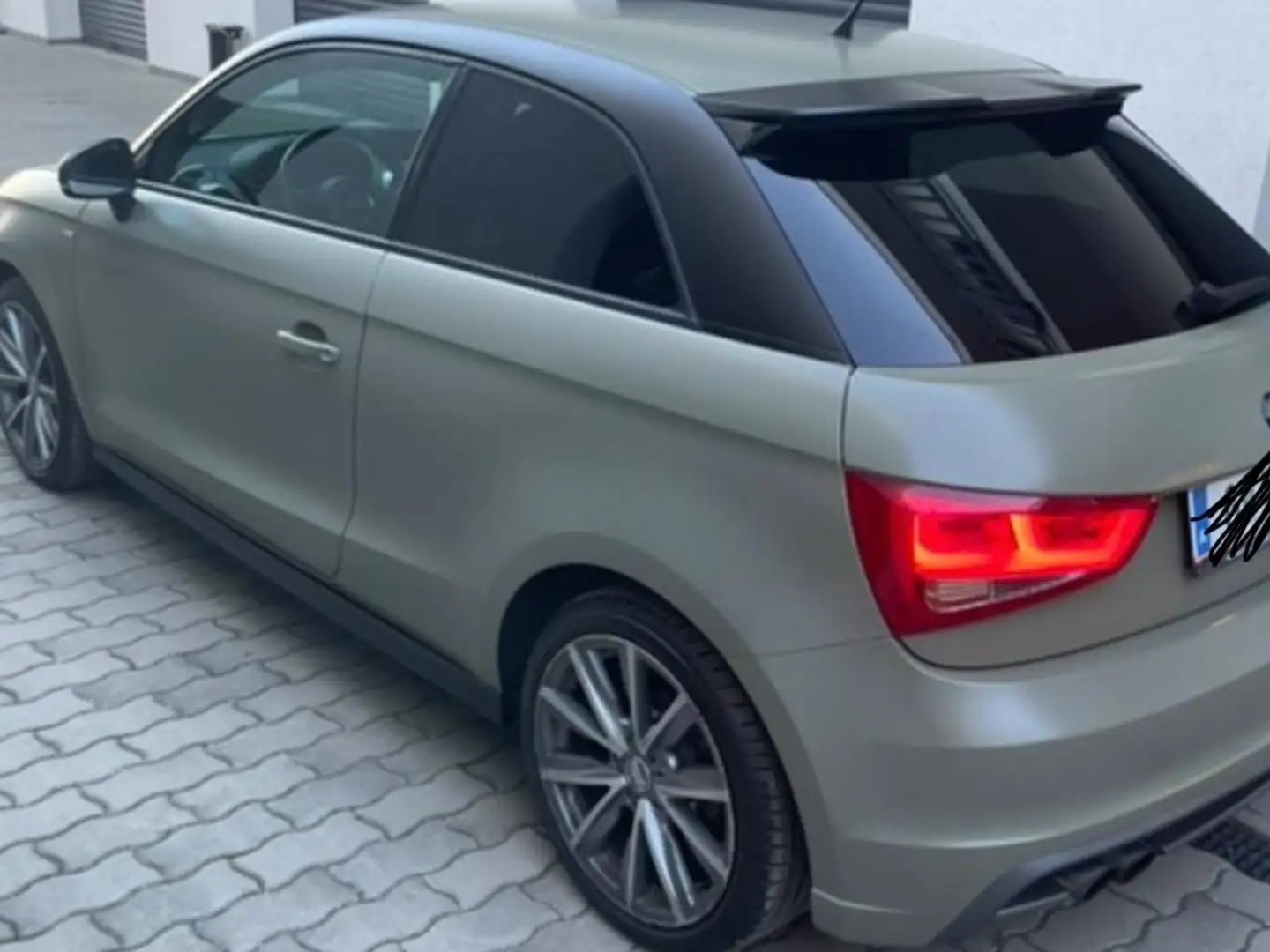 Audi A1 A1 1,4 TFSI Ambition S-tronic Ambition Grün - 2