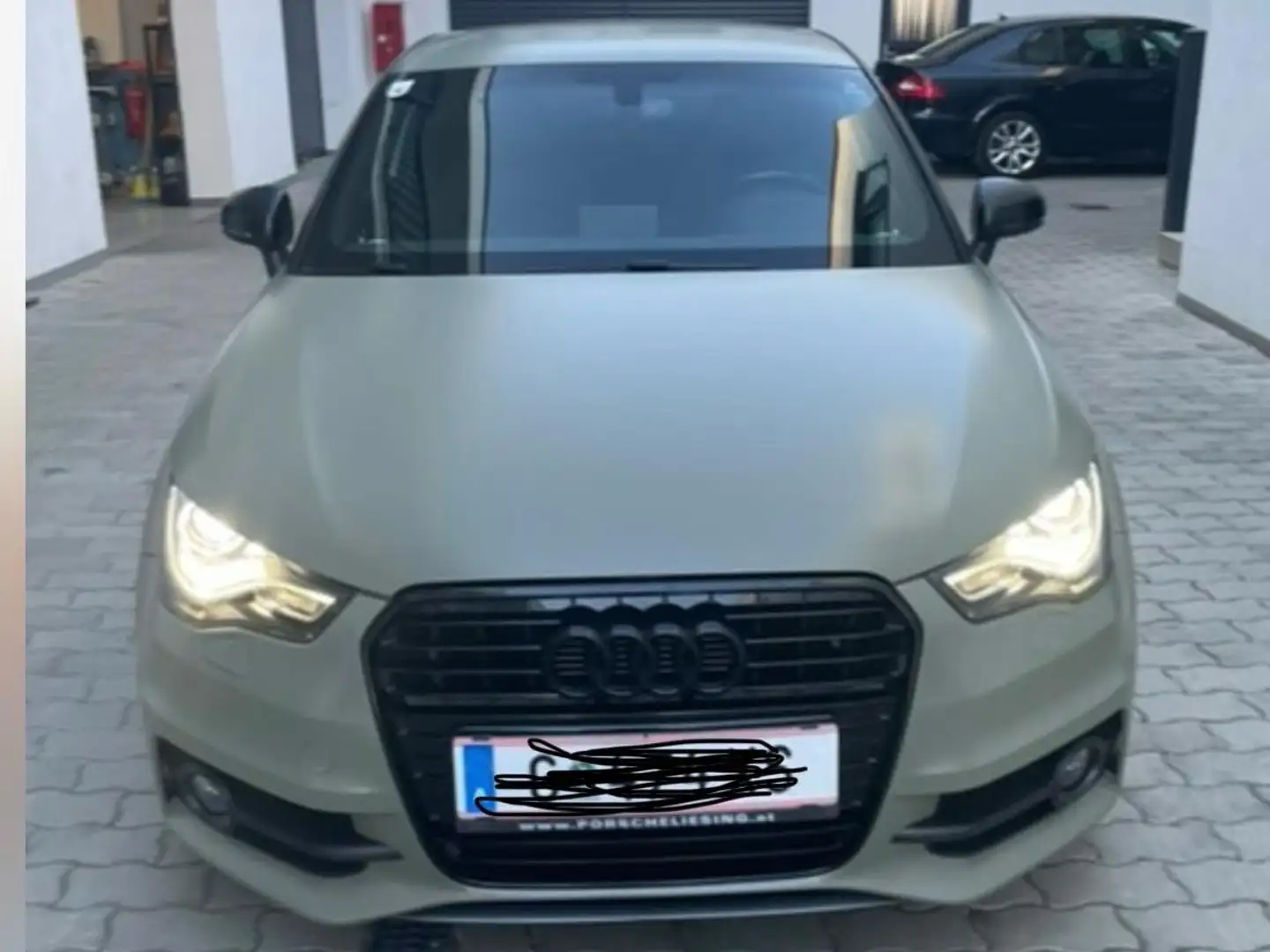 Audi A1 A1 1,4 TFSI Ambition S-tronic Ambition Grün - 1