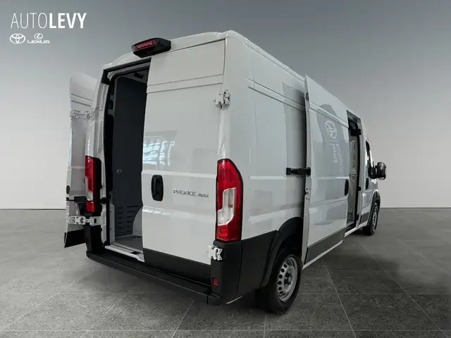 Toyota Proace Max view 6