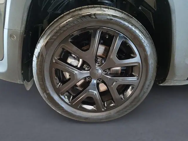Jeep Renegade view 9