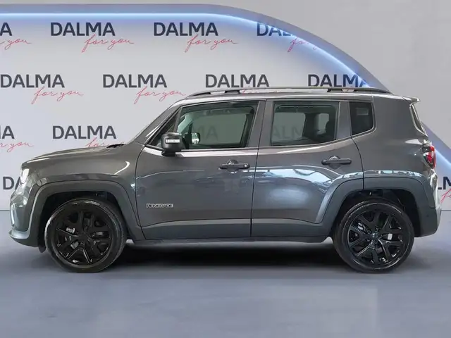 Jeep Renegade view 2