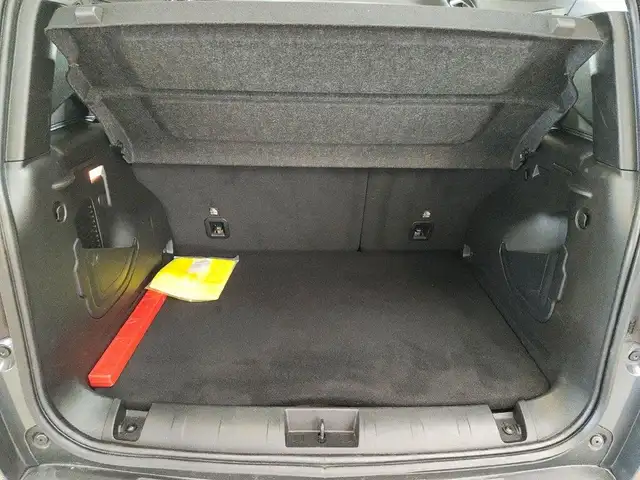 Jeep Renegade view 15