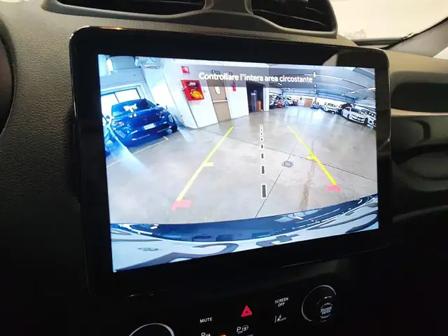 Jeep Renegade view 20
