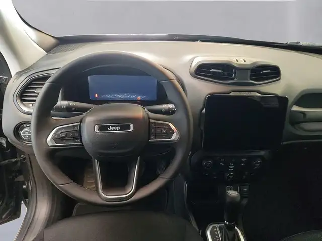 Jeep Renegade view 11