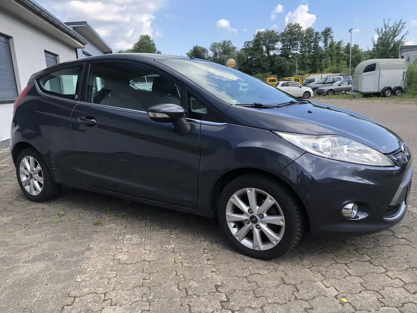 Ford Fiesta 1.3 Ghia, Klima, TÜV: 7-2026 Gris - 1